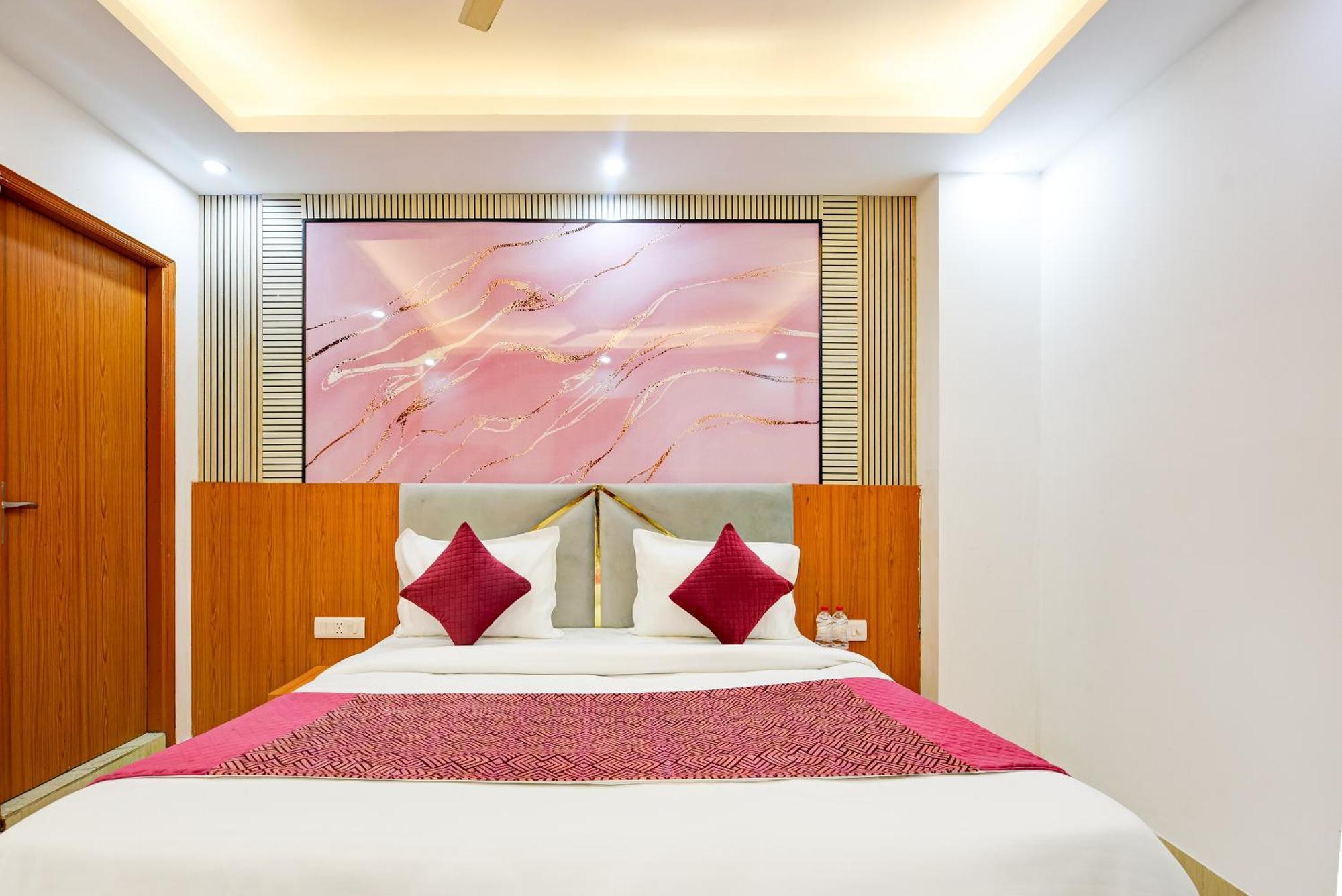 Airport Hotel Kiara - New Delhi Airport Bagian luar foto