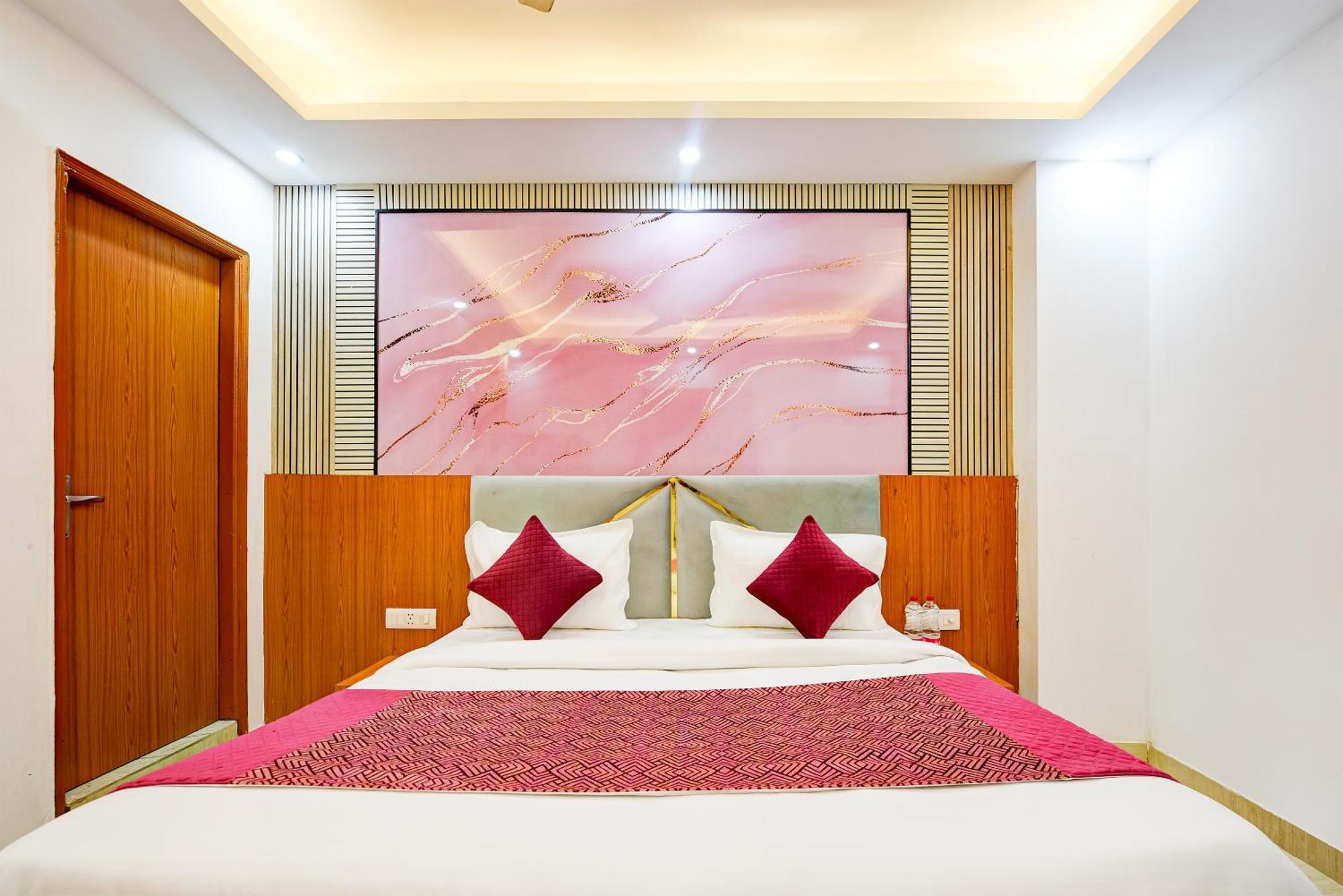 Airport Hotel Kiara - New Delhi Airport Bagian luar foto