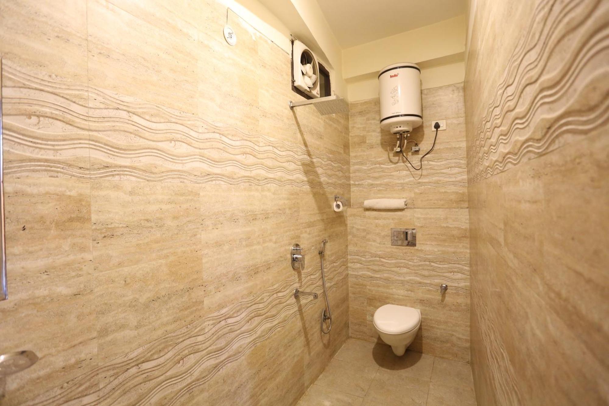 Airport Hotel Kiara - New Delhi Airport Bagian luar foto