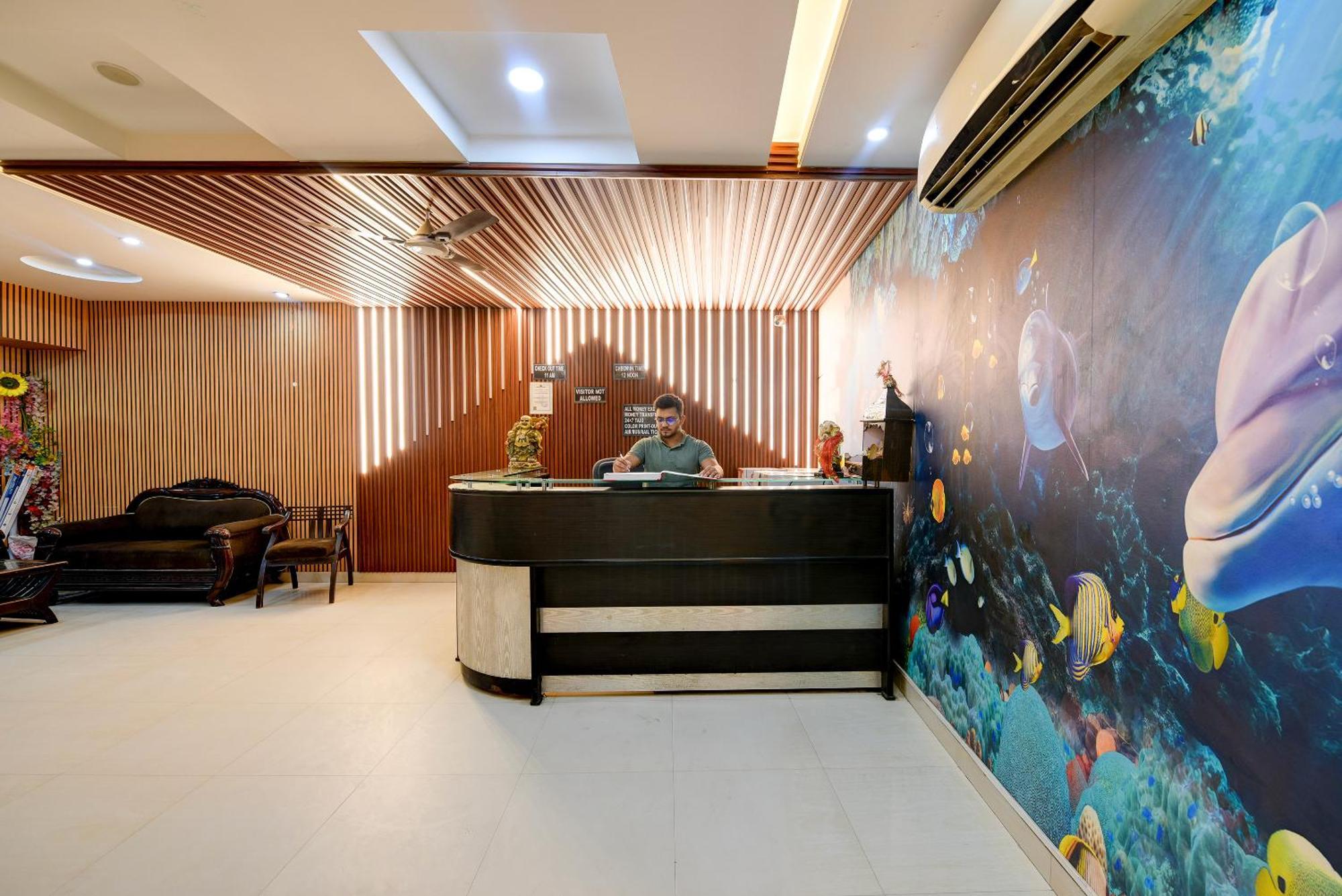 Airport Hotel Kiara - New Delhi Airport Bagian luar foto