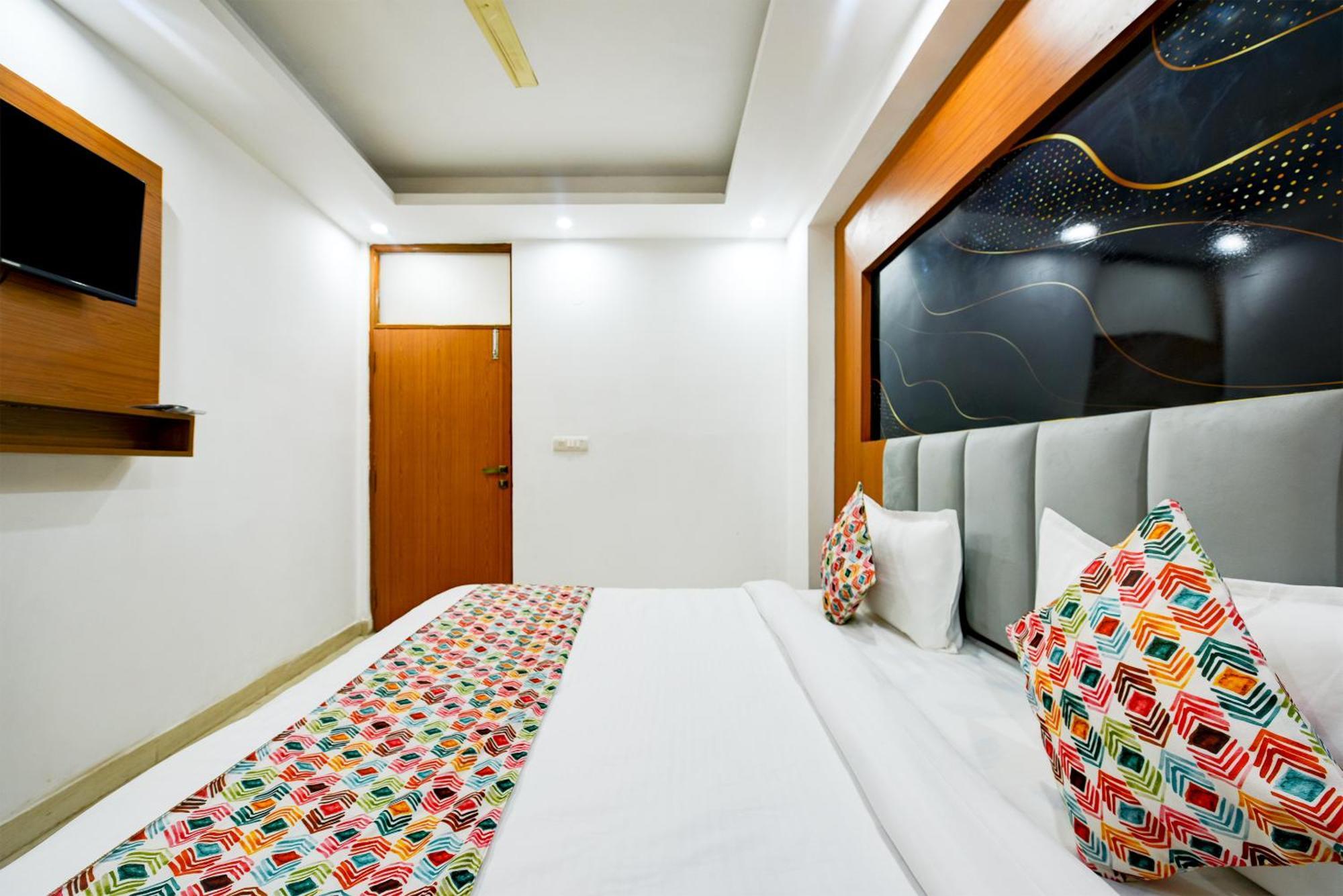 Airport Hotel Kiara - New Delhi Airport Bagian luar foto