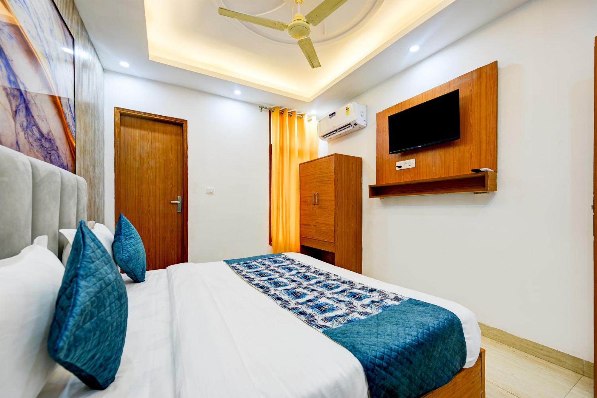 Airport Hotel Kiara - New Delhi Airport Bagian luar foto
