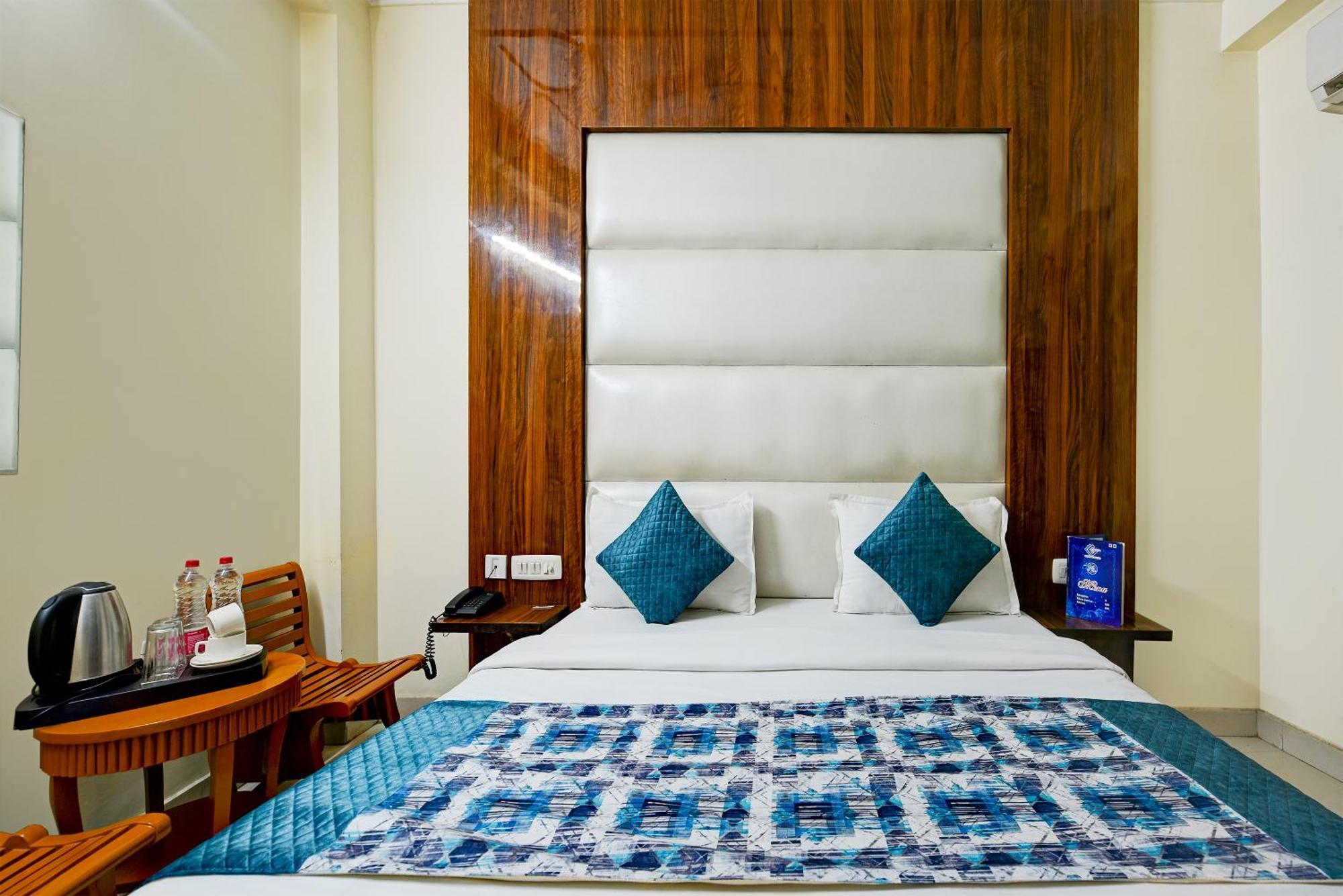 Airport Hotel Kiara - New Delhi Airport Bagian luar foto