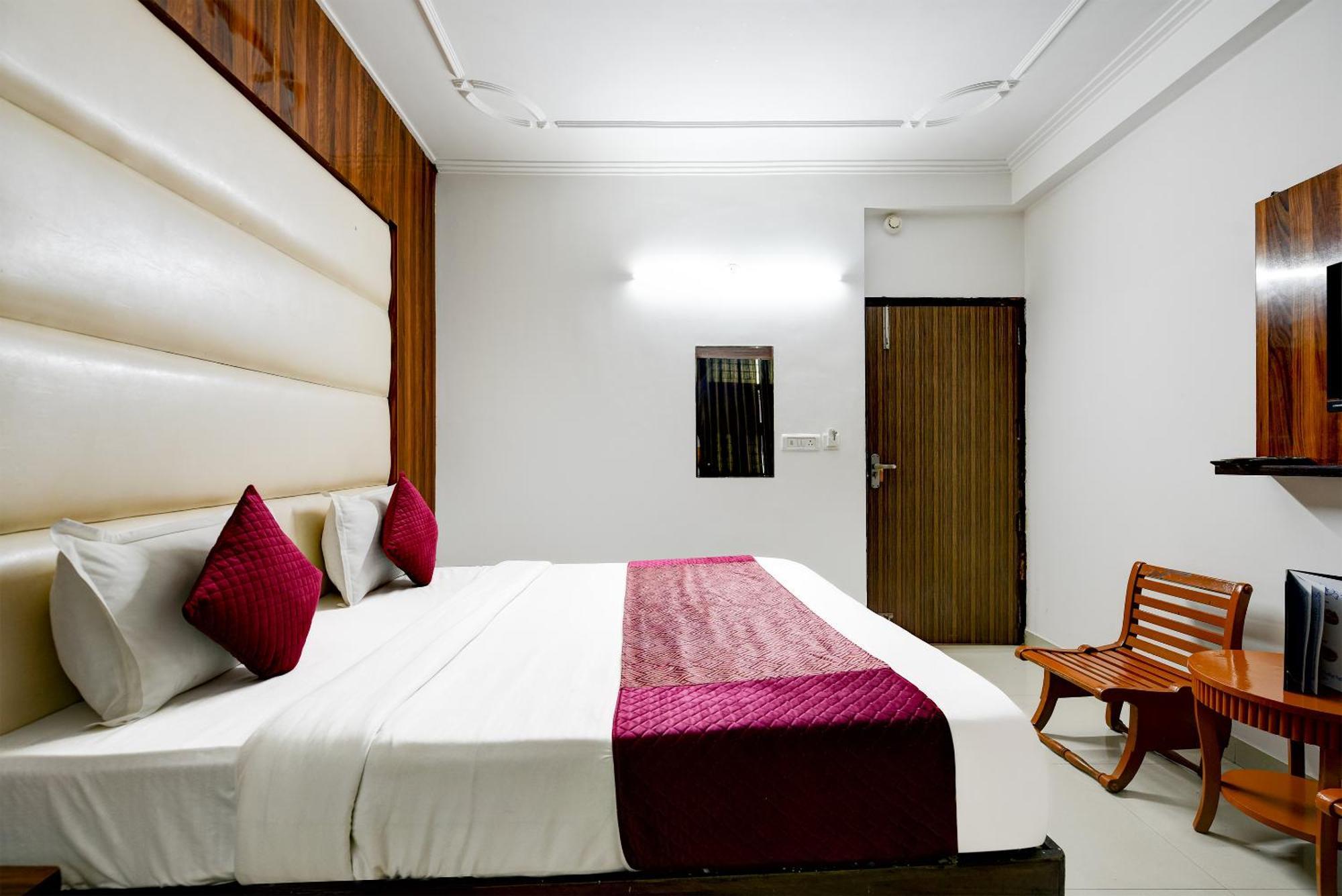 Airport Hotel Kiara - New Delhi Airport Bagian luar foto