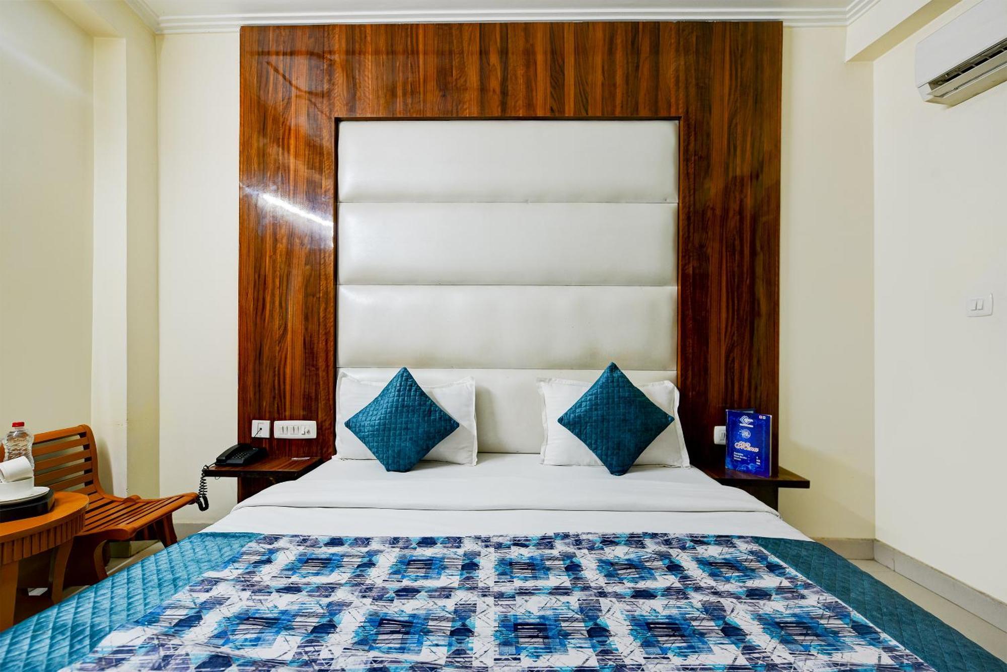 Airport Hotel Kiara - New Delhi Airport Bagian luar foto